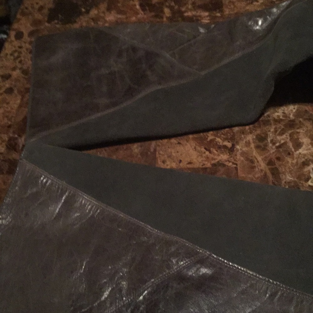 Boots - Picture 5 of 5